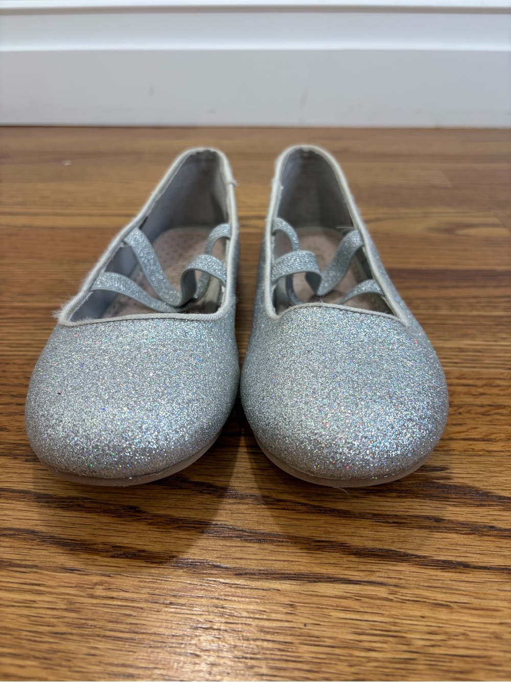 DREAM PAIRS Elastic Strap Silver Glitter Rhinestone Ballerina Flats (5) - Picture 8 of 12
